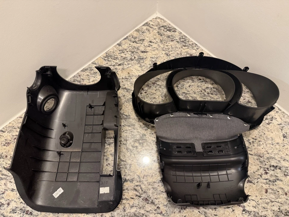 Cubierta superior e inferior de columna de dirección Kia Soul 2014-2019 OEM Foto 2 de 2