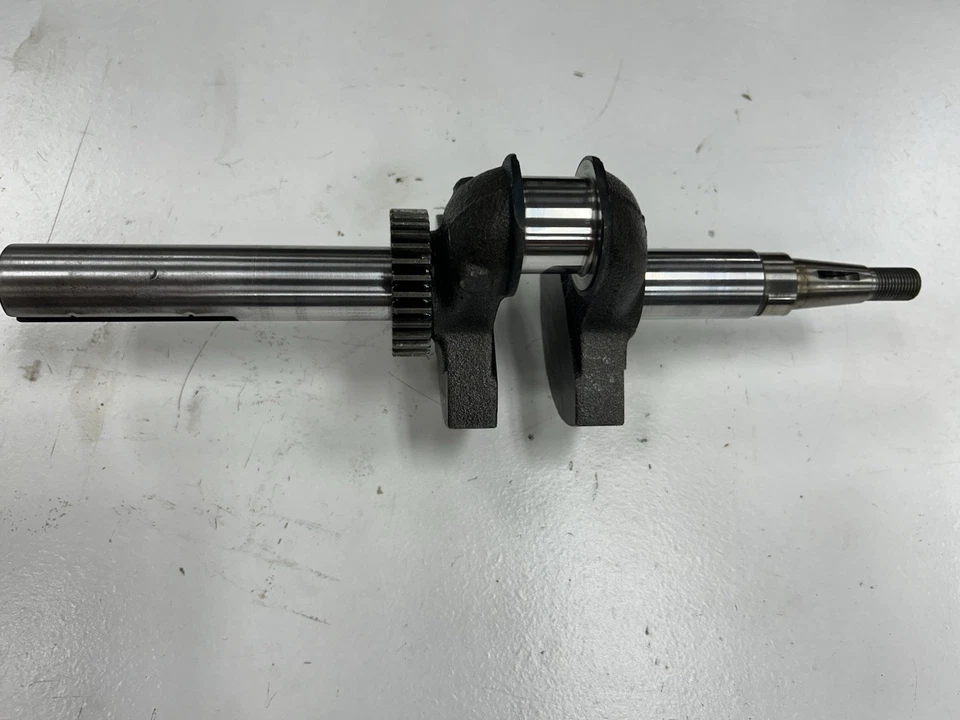 Tecumseh Crankshaft 32587 1”x 3” To Front Seal. H70 7hp Points Engines  - Image 2 of 4