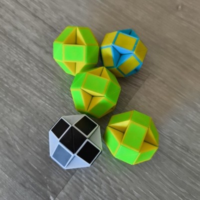 Würfel Schlangenwürfel - Denkspiel - Knobelspiel - Geduldspiel snake cube