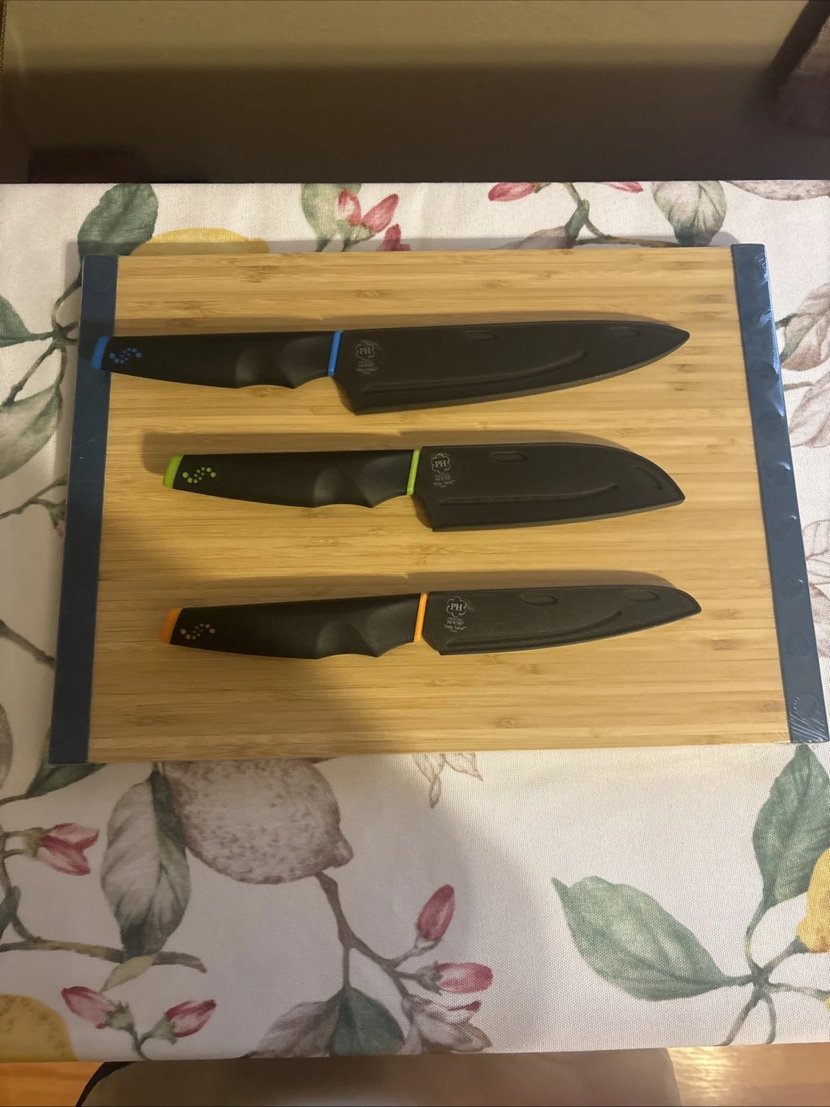 Princess House Bamboo Cutting Board 10017 And Food Prep Knife Set 4670
Opens in a new window or tab