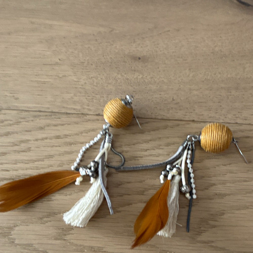Brown Beaded Stud Feather & Tassel Dangle/Drop Earrings Silver Tone No Stone
