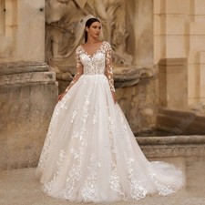 Applique Lace Wedding Dress for Woman Bride Customized Long Sleeves Scoop Neck