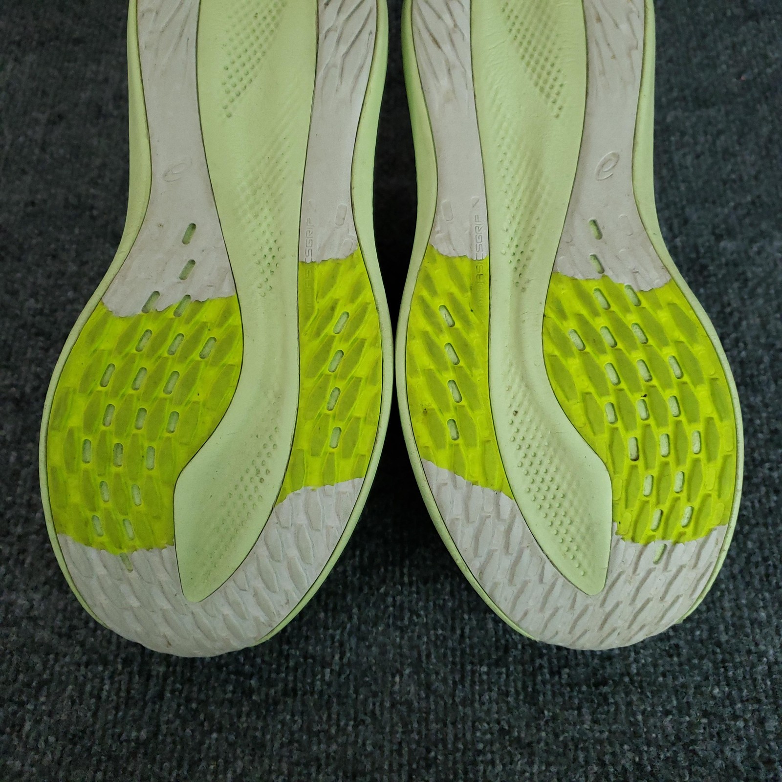 ASICS Glideride Max Shoes Womens Size 10 Beige Road Running Sneakers 1012B691 thumbnail 10