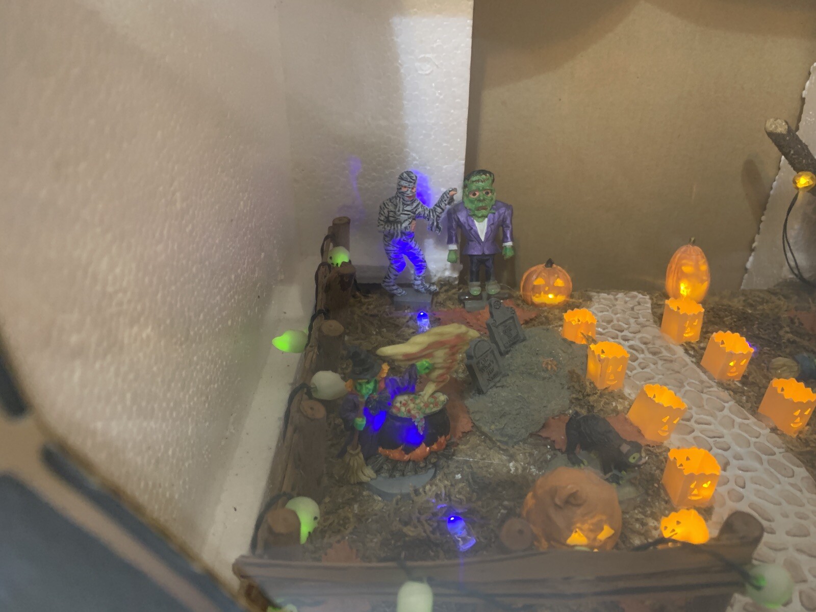 Picture 4 of 8