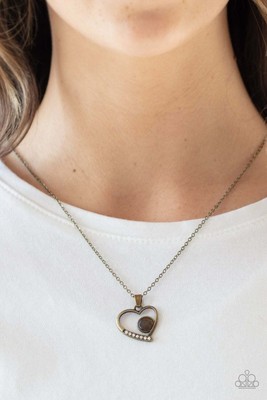 Paparazzi Heart Full of Love - Brass Necklace & Earrings