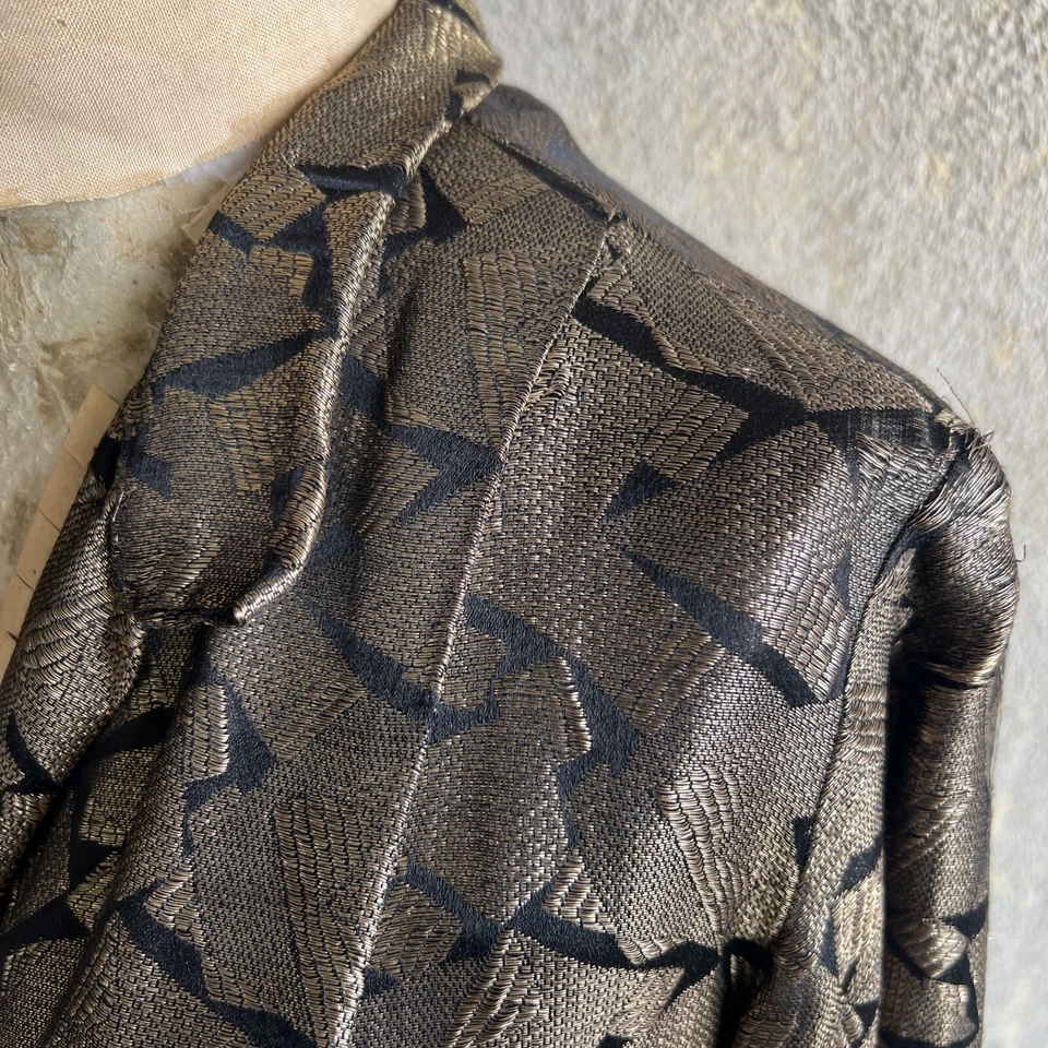 Antiguo Abrigo Chaqueta Lamé de Seda Dorado y Negro Años 20 Patrón Art Deco Años 30 De Colección Foto 4 de 4