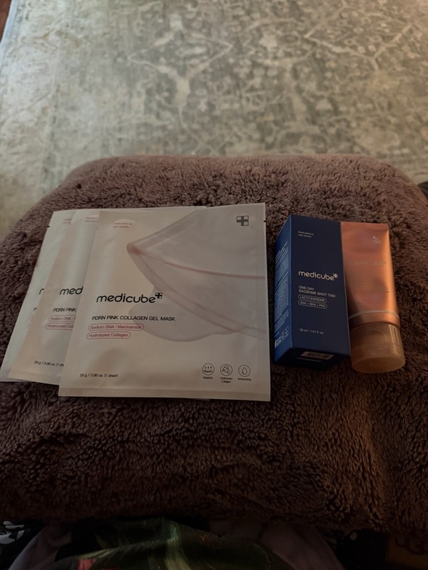 medicube One Day Exosome Shot 7500 + Collagen Night Wrapping Mask Set