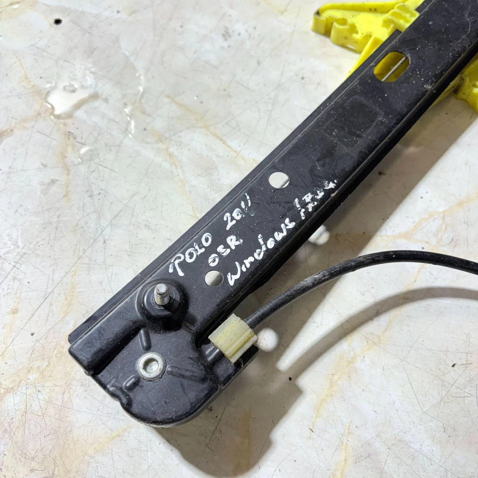 Actual VW Polo manual regulator rail and donor marking detail