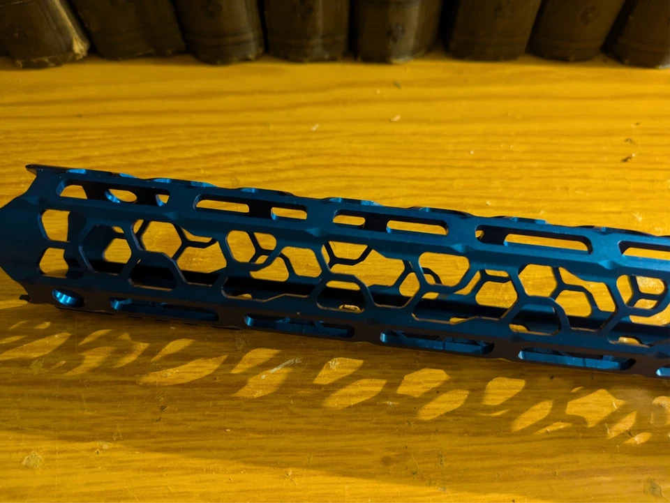 Guardabarros Odin Works Blue O2 Lite M-LOK - 15,5" Foto 4 de 4