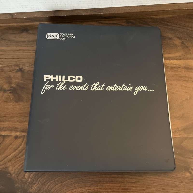 VTG PHILCO CONSUMER ELECTRONICS CORP LOOSE LEAF 3 RING BINDER