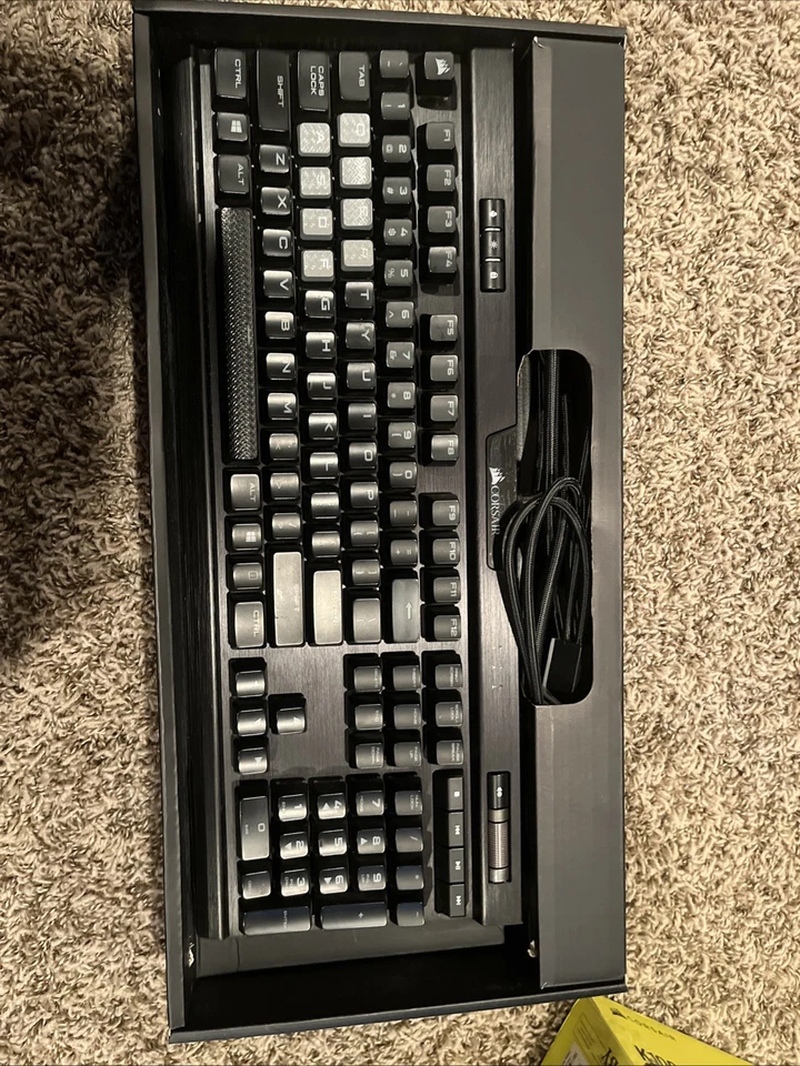 Corsair K100 RGB Optical-Mechanical Gaming Keyboard - Black - Image 2 of 2