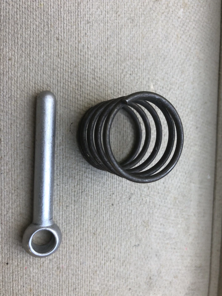 SAAB 96 Sport MC850 / V4 / GT 1964 1965 1966 embrague varilla de empuje y resorte N.O.S Foto 2 de 2