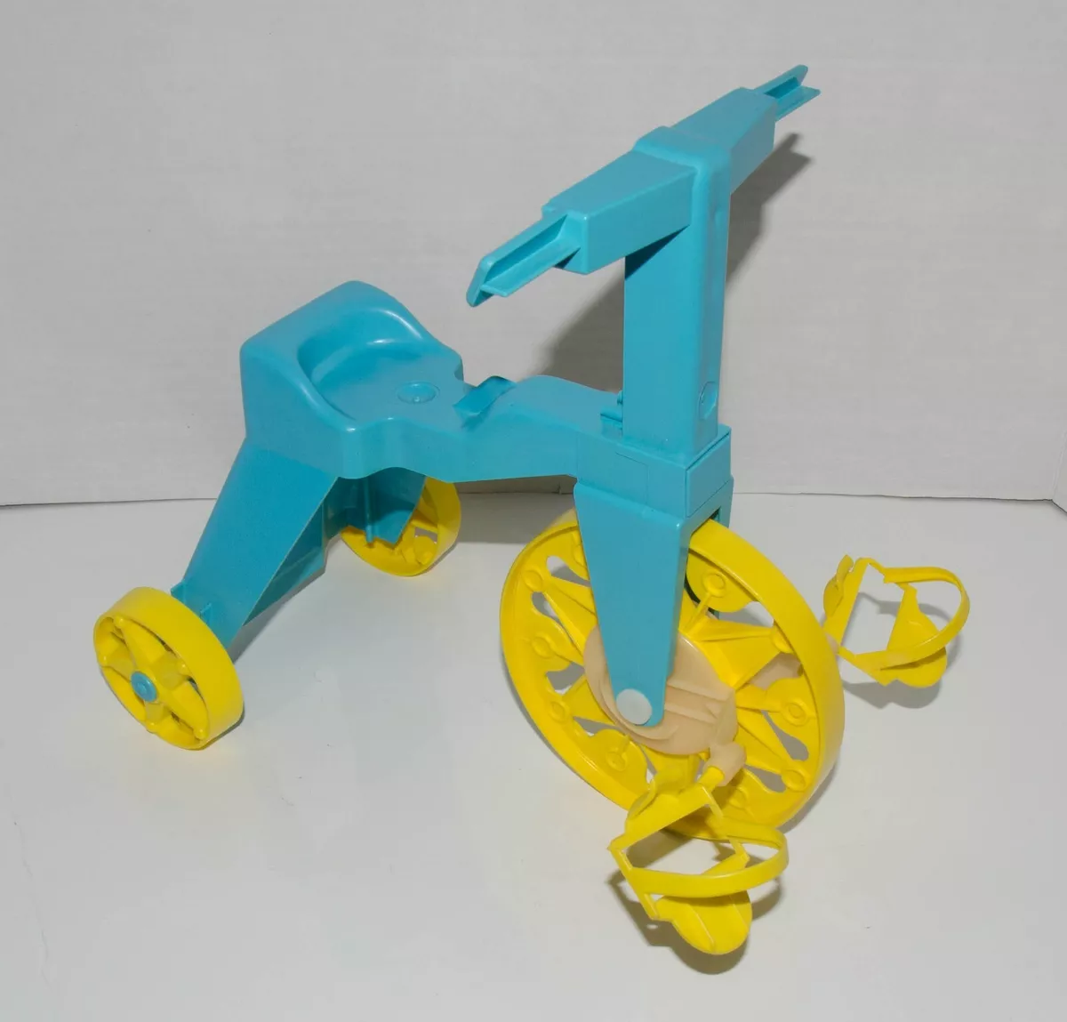 Vtg 1967 Mattel Tippee Toes Doll Plastic Blue Yellow Toy