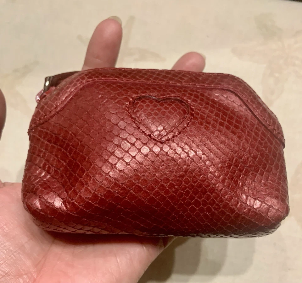 Monedero de cuero rojo con estampado animal BRIGHTON cremallera alrededor ~ ¡Lindo! Foto 2 de 4