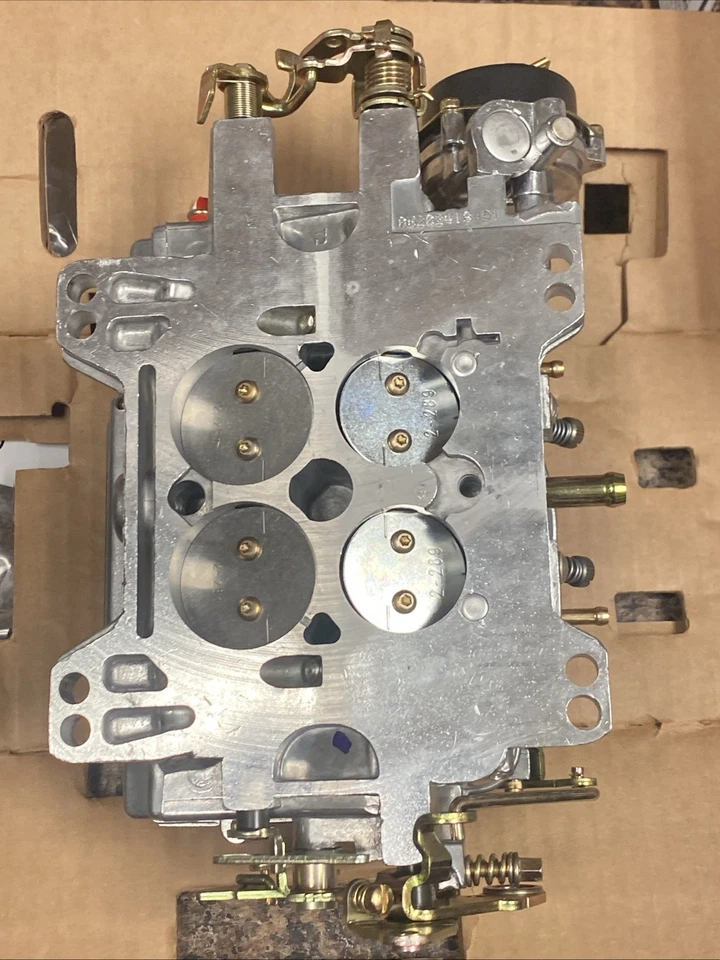 GENUINE Edelbrock 1406 Performer Carburetor🇺🇸600 CFM 4 Barrel Carb For 4.0 V8 - Image 3 of 4