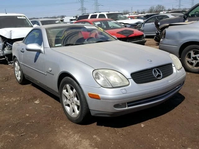 Condensador de CA 170 tipo SLK230 compatible con 97-04 MERCEDES SLK 967512 Foto 4 de 4