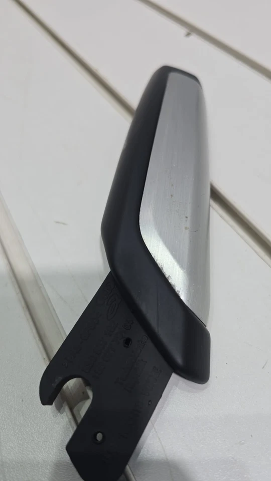 AUDI TT 2.0T 2017 LADO DEL PASAJERO INTERIOR PUERTA MANIJA 8S0867162 Foto 2 de 4