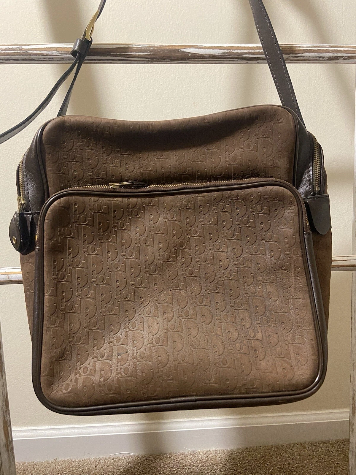 Sac bandoulière messager Dior Diorissimo marron nubuck daim trotteur