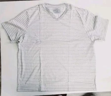  Amazon essentials mens Set  2 v-neck t-shirt gray and white striped.  Size  XXL