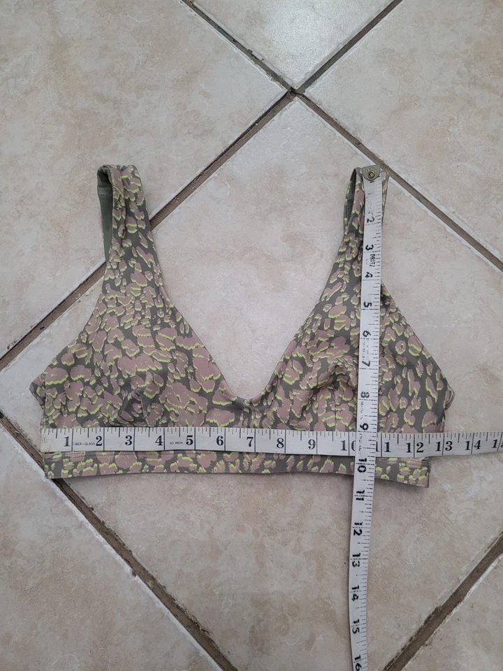 Top de natación Lululemon Waterslide V estampado verde bikini para mujer traje de baño de playa copa A/B Foto 2 de 4