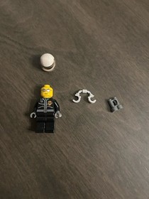 LEGO CITY: Police Helicopter (7741) 100% Complete With Minifigure