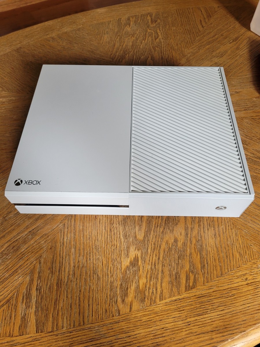 Microsoft Xbox One Halo: The Master Chief Collection Bundle