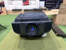 Sony VPL-VW675ES 4K Home Theater ES Projector 