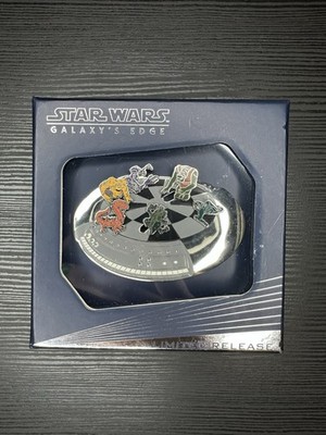 Star Wars Galaxy Edge Millenium Falcon Dejarík Chess LR  YR-2020 Pin