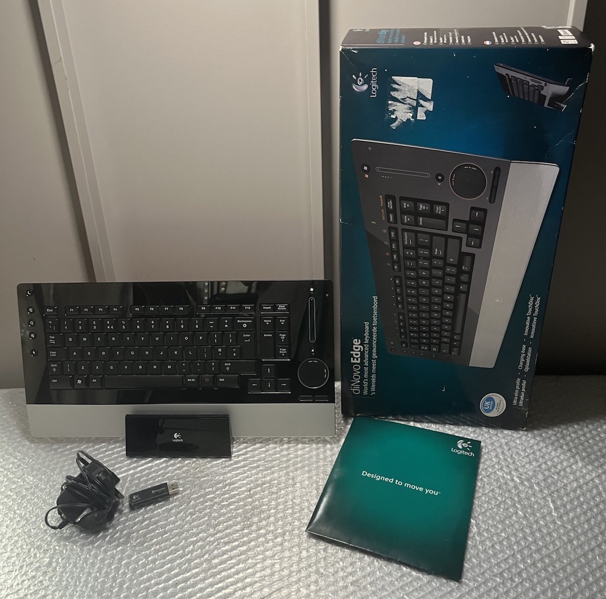 Logitech DiNovo Edge Bluetooth Wireless Multimedia Keyboard Inc Dock UK QWERTY