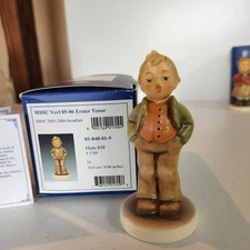 MI Hummel Club Steadfast Soprano Kinder Choir 4" Goebel Figurine 2005/2006