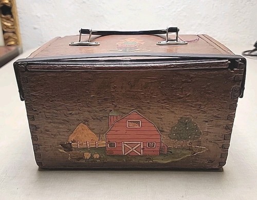 RARE VTG Kids Farm Garden Wooden Lunch Storage Box w. Carry Handle Tongue/Groove