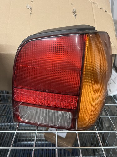 VW Volkswagen Polo 6N1 Rückleuchten Rücklichter SET Rechts und Links Hella