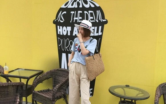 Tote Bags for Women Raffia with Zipper Summer Vintage Large Handbags Purses New - Image 3 of 4