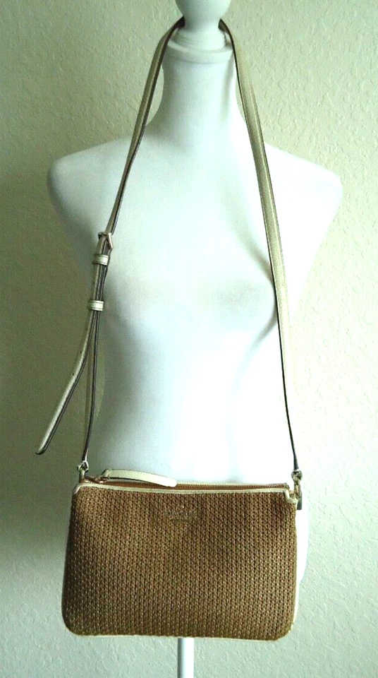 Bolso Bandolera Kate Spade New York Exterior Lino Marrón Talla-9.5x6.5x2 pulgadas Foto 2 de 4