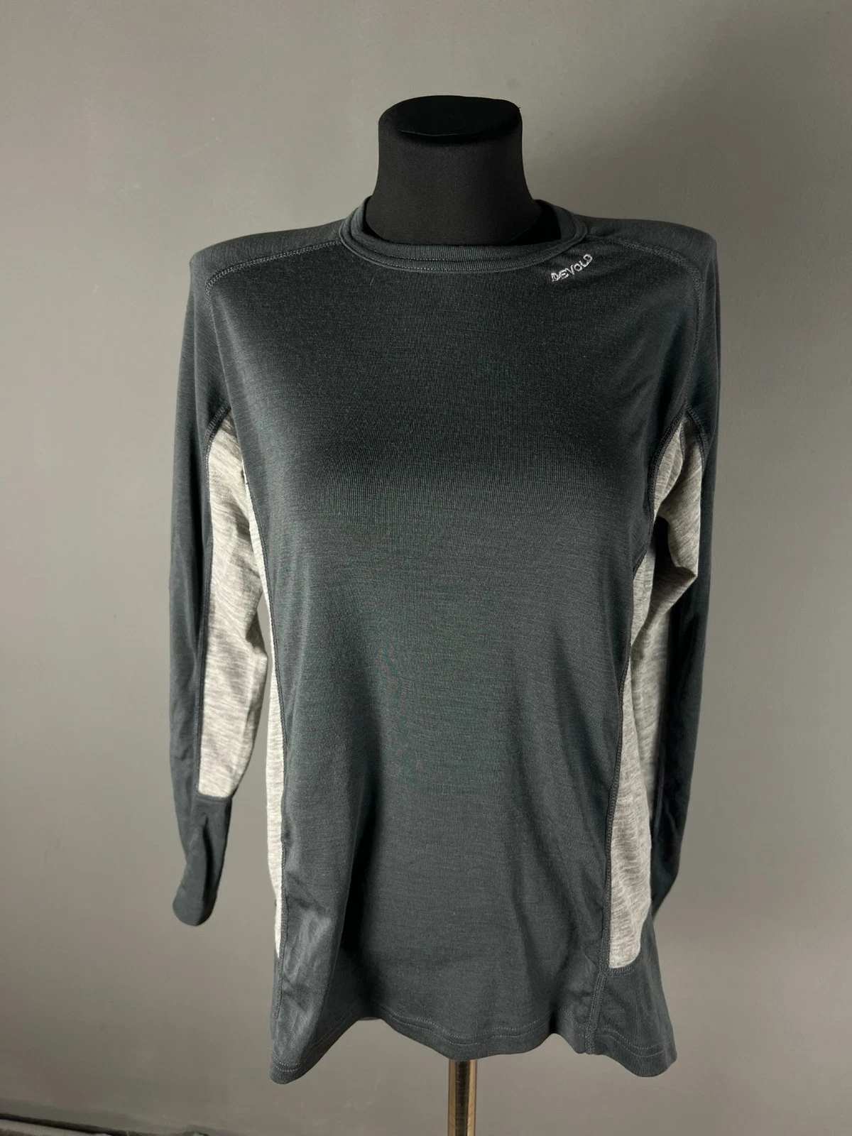 Devold Wool Mesh 190 Women’s Merino Wool Base Layer Top Gray Long Sleeve M
Opens in a new window or