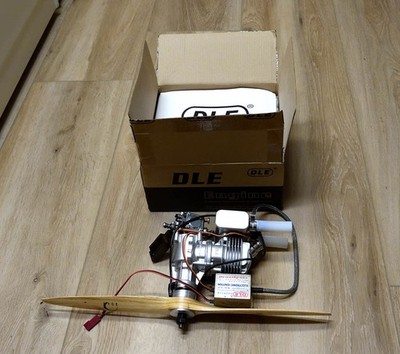 DLE Engines DLE20RA Gas Rear Exhaust w/Elec Ignition & Digital Tachometer 20CC