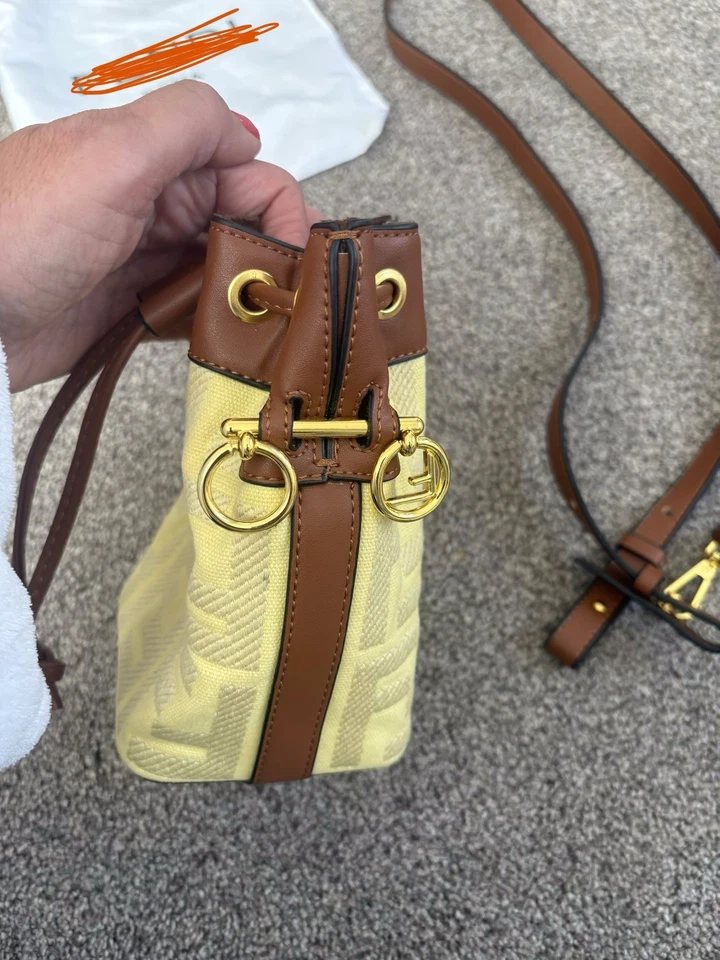 Beautiful Yellow Bucket Bag - Image 3 of 4