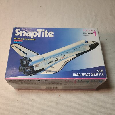 Vintage Monogram Model Kit NASA Space Shuttle No.5905 Snap Tite 1:200 Scale