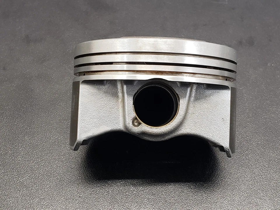 Pistón Acura TSX K24Z3 2009-2014 OEM 13010-RL5-A00 Foto 4 de 4