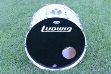 1990 LUDWIG 26 CLASSIC BASS DRUM WHITE LACQUE...