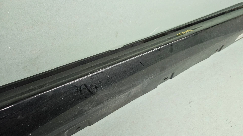 Panel basculante faldón lateral derecho pasajero BMW F06 640i Gran Coupé 12-18 negro OEM Foto 4 de 4