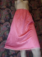 Vintage Warner's Perfect Measure Pink Silky Nylon A-line Half Slip M 25"