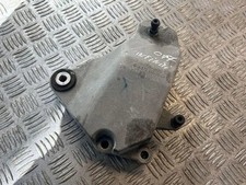 Support moteur Infiniti Q30
