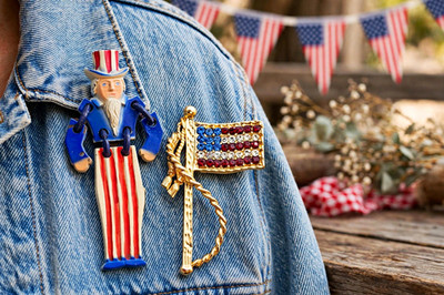 Vtg. Patriotic Pin LOT 1940s Celluloid Uncle Sam Buddy + Rhinestone Flag Brooch