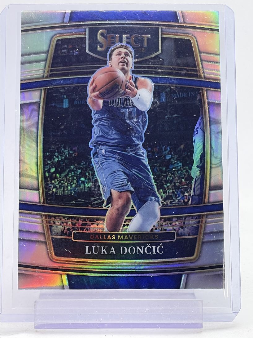LUKA DONCIC 2021-22 SELECT CONCOURSE SILVER PRIZM MAVERICKS A Q1605
