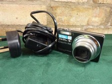 A Nice Ricoh R6 Digital Camera 7.2MP 7.1X Optical zoom