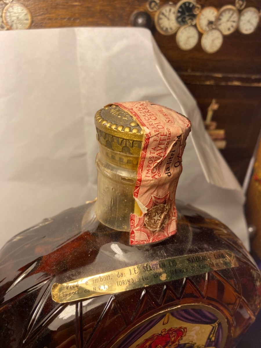 SEAGRAM'S CROWN ROYAL WHISKY VINTAGE 1958 80 PROOF 4/5 quart 759cc