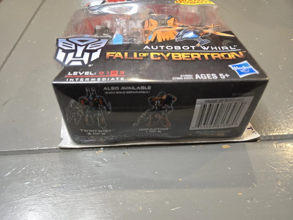 TRANSFORMERS GENERATIONS FALL OF CYBERTRON COMBINER RUINATION WHIRL DELUX FIGURE - Image 4 of 4