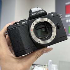 Olympus OM-D E-M5 16MP Mirrorless Digital Camera Body Touchscreen Black Tested