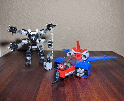 LEGO Marvel Spider-Man Spiderjet vs. Venom Mech 76150 371pcs w/ Manual